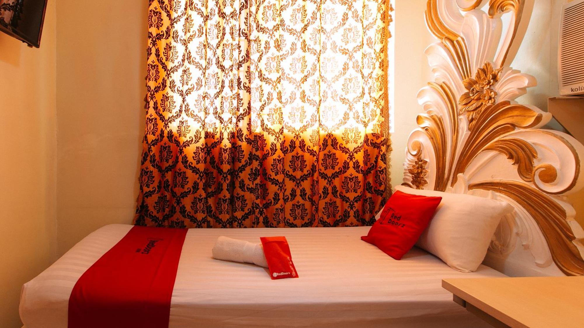 Reddoorz At Manila Venetian Hotel Экстерьер фото